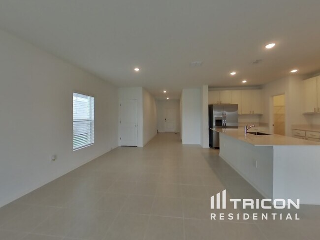 Foto del edificio - 5648 Gingham Dr