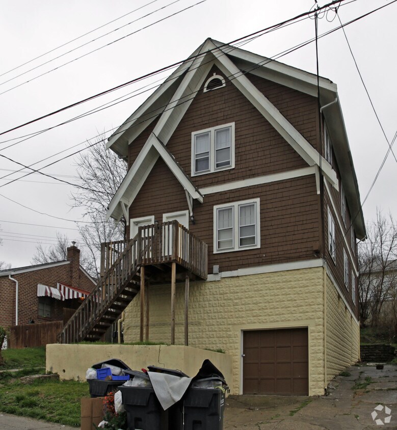 Building Photo - 4 E 28th St