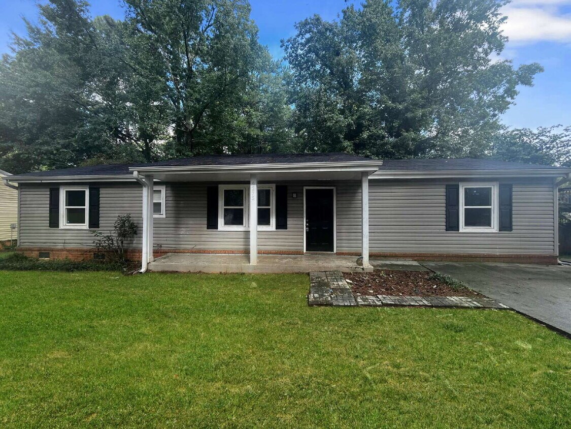 Foto principal - 4275 Ridgetop Dr