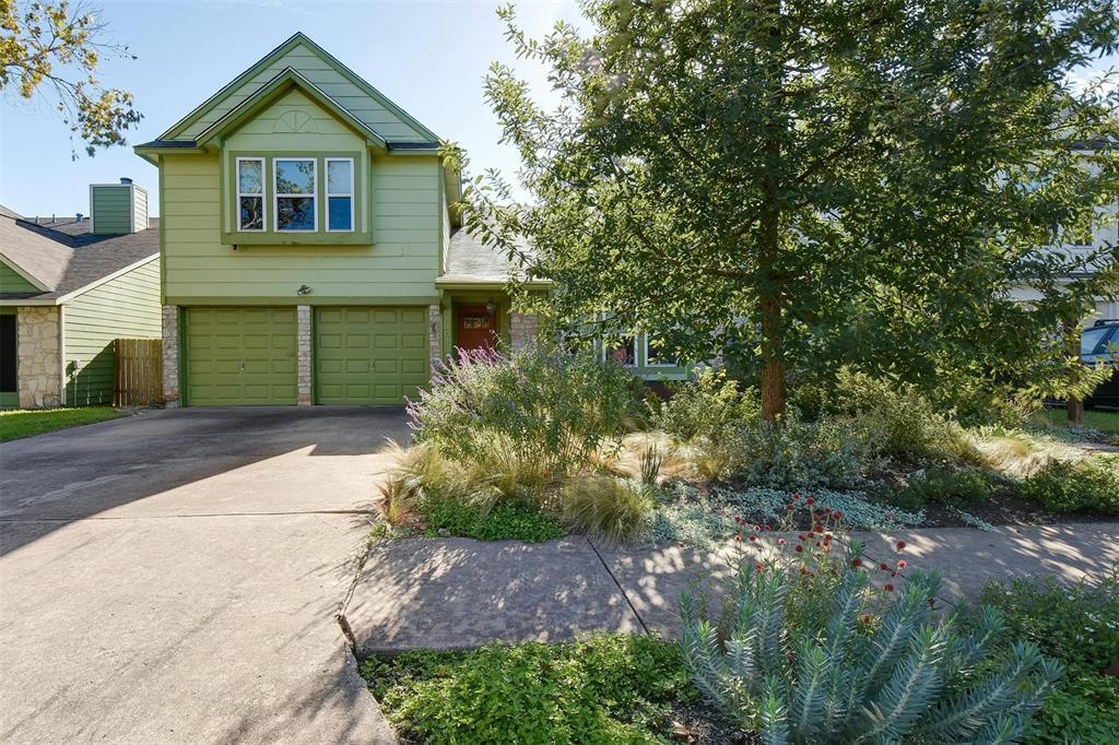 Primary Photo - 8401 Los Ranchos Dr