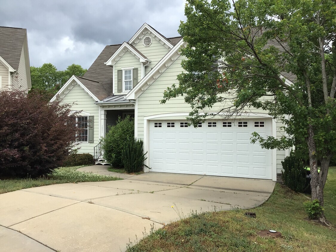 1001 Queens Carriage Court House Rental in Knightdale, NC