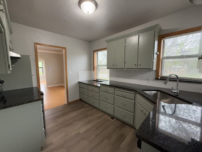 Building Photo - 3 Bed, 3 bath Home in Cashion Place