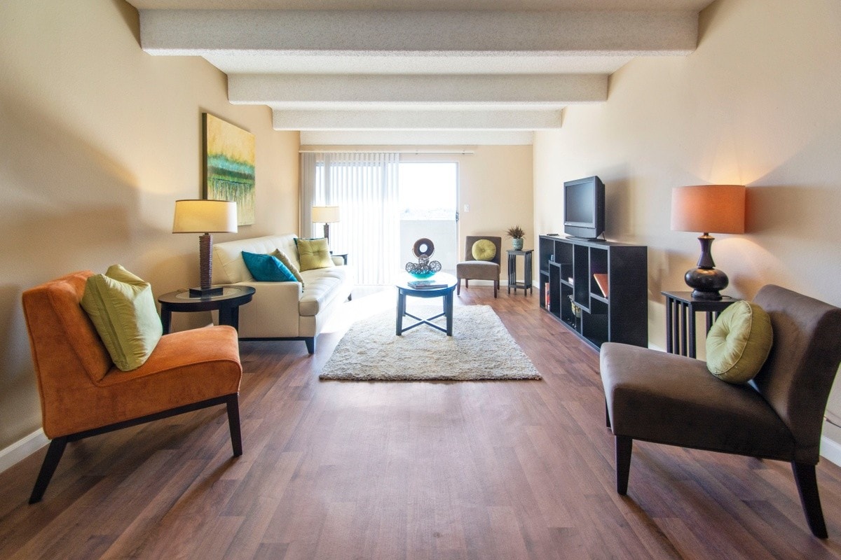 878 S Dexter Apartments Denver, CO