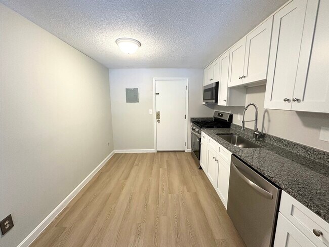 Foto del edificio - 625 W Lowell Ave