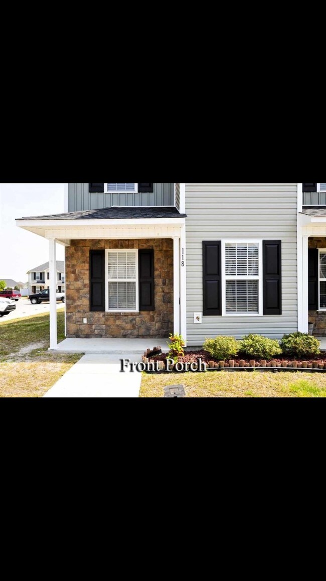 Foto del edificio - 118 Glen Cannon Dr