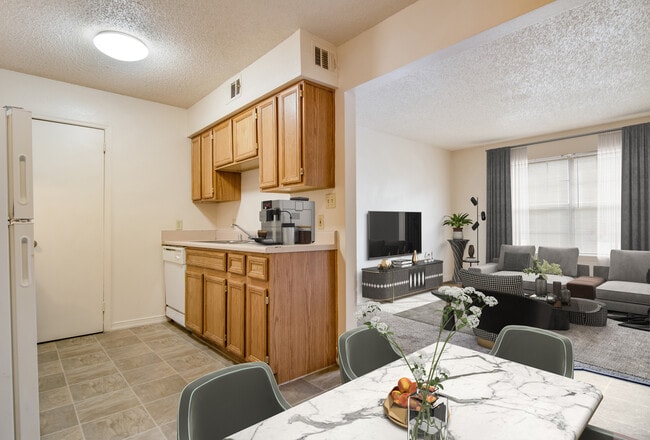 Foto del edificio - C&W Grandview Apartments