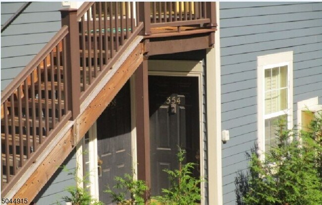 Building Photo - 354 Cambridge Dr