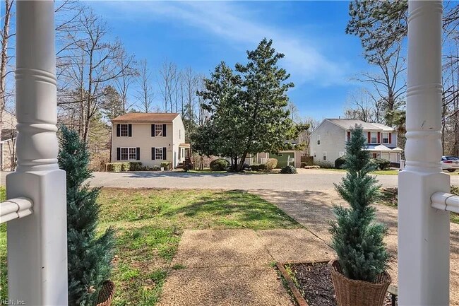 Foto del edificio - 4048 Bradshaw Dr