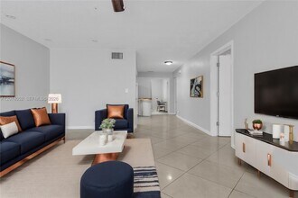 Building Photo - 2175 NE 56th St