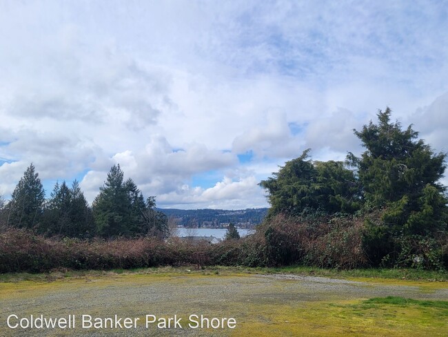 Building Photo - 3 br, 1.5 bath House - 2091 NW Bucklin Hil...