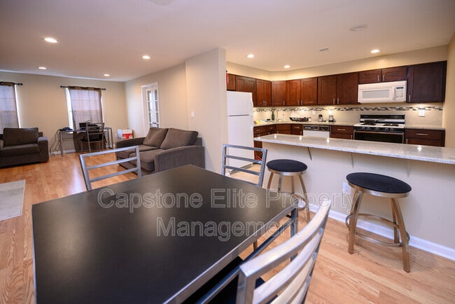 Building Photo - 4 Rutgers Dr