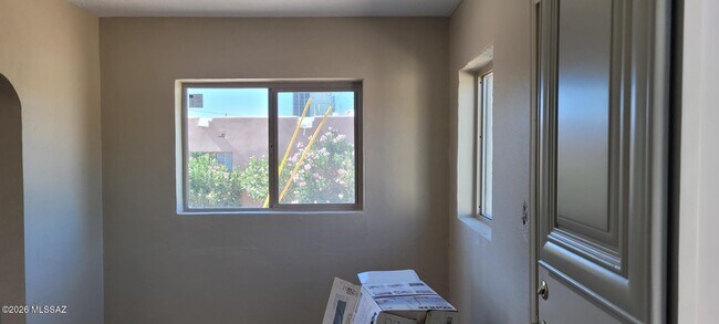 Foto del edificio - 1032 N Catalina Ave
