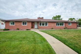 Building Photo - 8841 W Kathy Ln