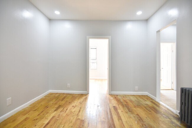 Building Photo - 219 W 145th St