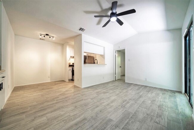 Building Photo - 12810 Tomanet Trail