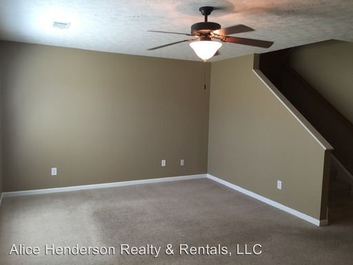 Building Photo - 2102 Winding Oak Dr
