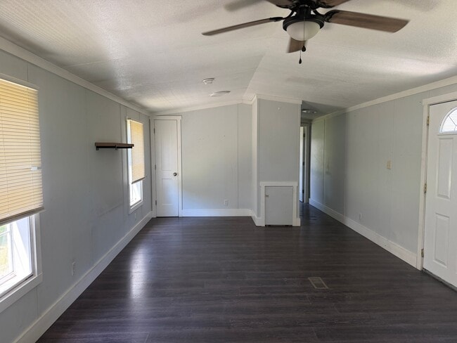 Building Photo - 1486 Nadenbousch Ln