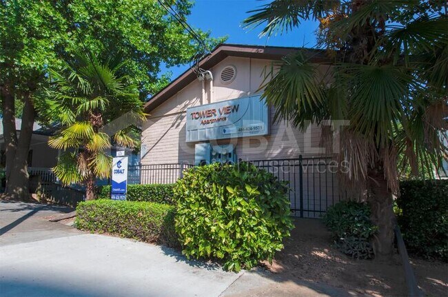 Building Photo - 626 Irwin St- 06