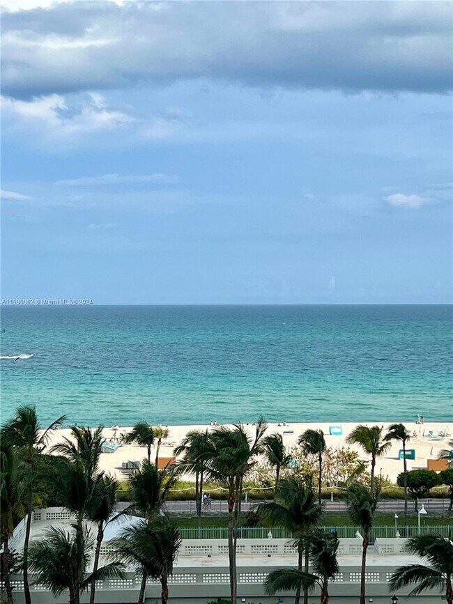 Foto del edificio - 2899 Collins Ave