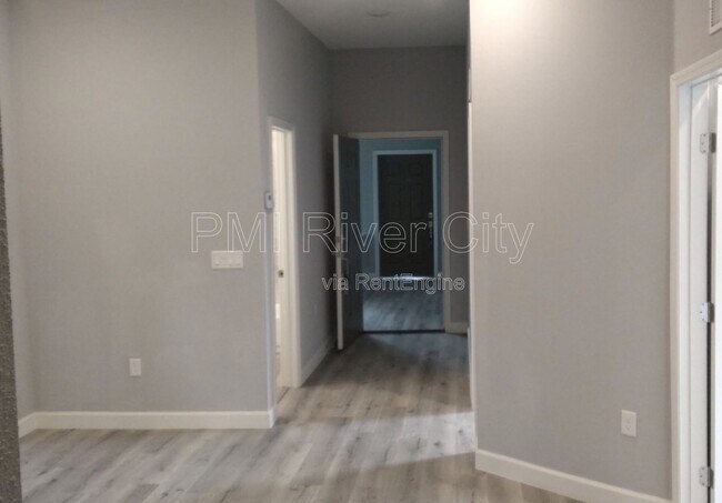 Foto del edificio - 151 W 17th St