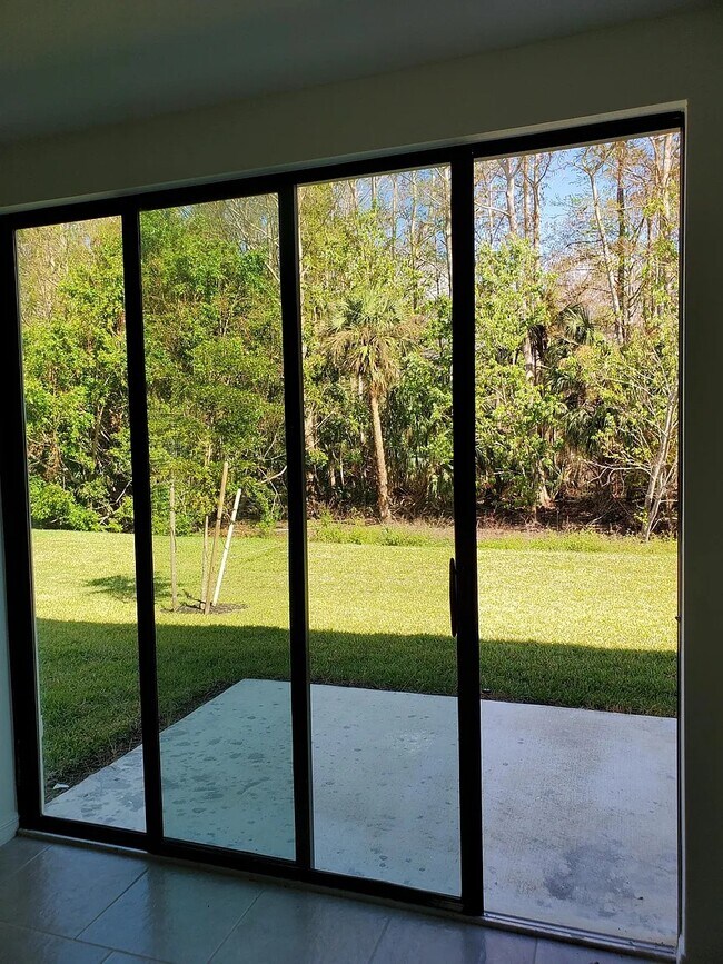 Foto del edificio - 14185 Oviedo Pl