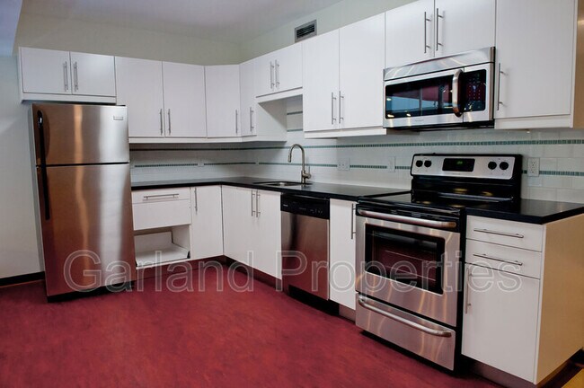 Foto del edificio - 110 Campbell Ave SW