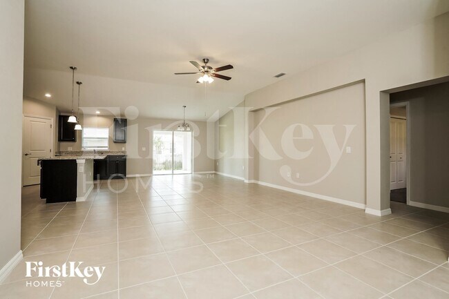 Foto del edificio - 9025 Irving Rd