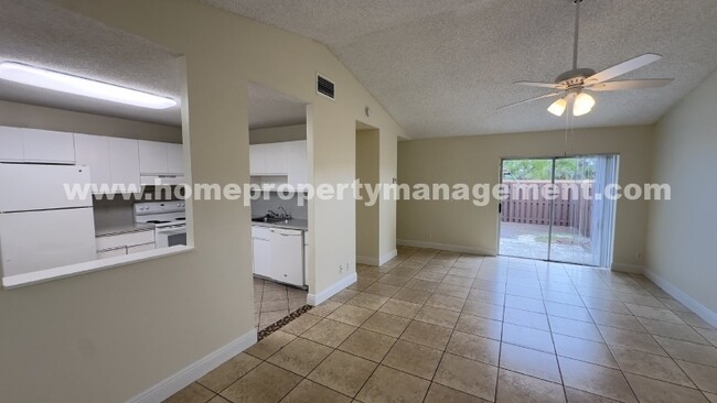 Foto del edificio - 5098 Ambler Ln