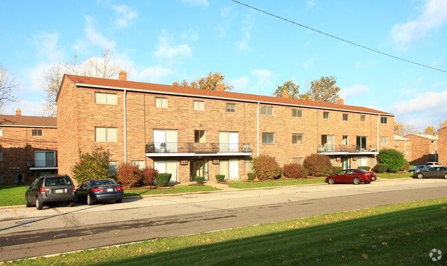 Building Photo - Garfield Villa Apartments