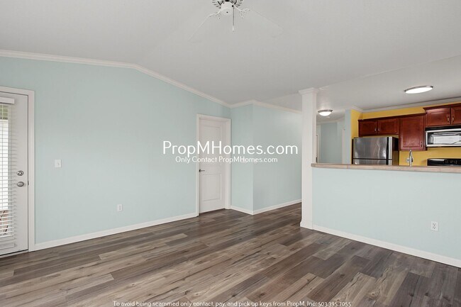 Foto del edificio - 15064 NW Central Dr
