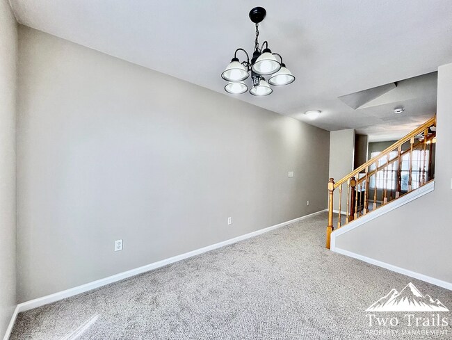 Building Photo - 3 BED/2.5 BATH TOWNHOME IN ARDEN