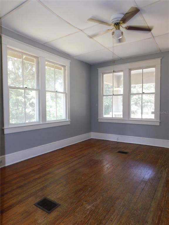 Building Photo - 541 NE 11th St