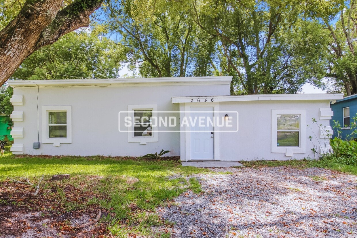 Primary Photo - 2646 Lantana Ave