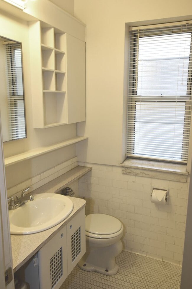 Interior Photo - Winthrop Terrace