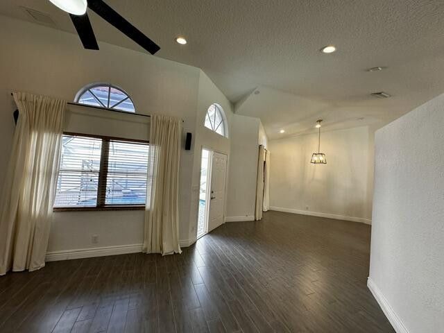 Foto del edificio - 11086 Baybreeze Way