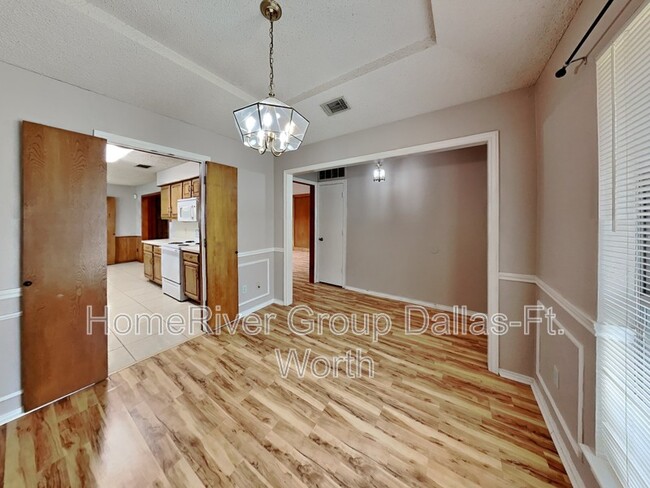 Foto del edificio - 3125 Landover Dr