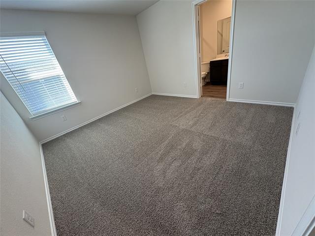 Building Photo - 6114 Holly Spg Rd