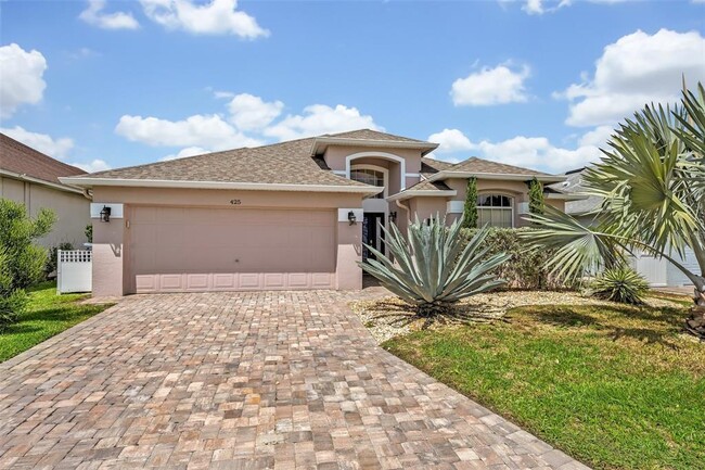 Building Photo - 425 Cassia Dr