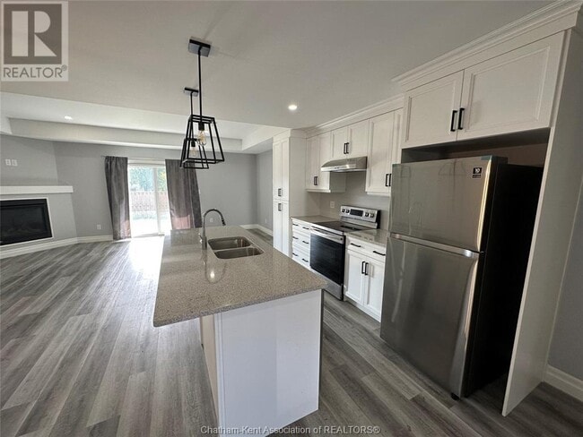Photo du bâtiment - 64 Churchill Pk Rd