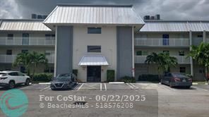 Building Photo - 3000 Riverside Dr