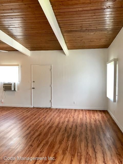 Building Photo - 6114 Cahuenga Blvd