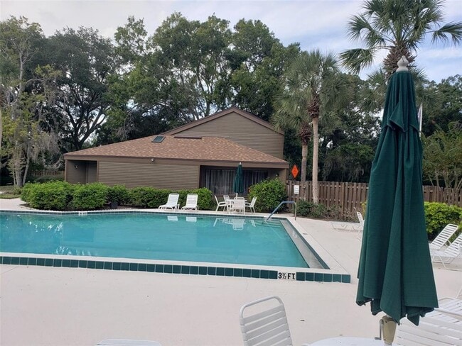 Foto del edificio - 13 Sherbury Ct