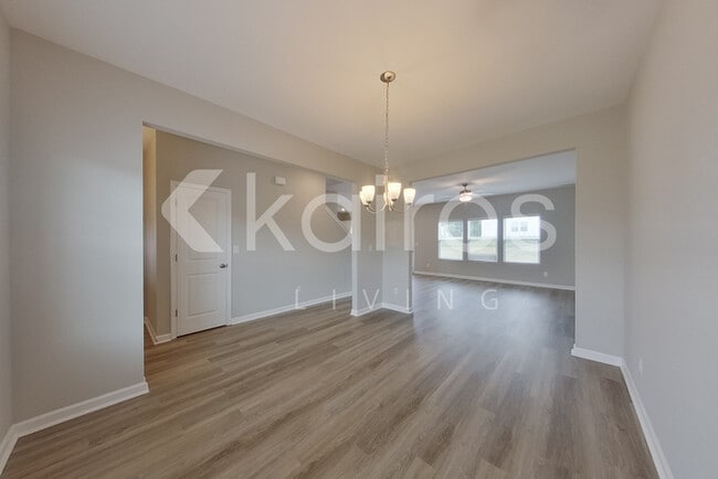 Building Photo - 5031 Cobalt Fls Bnd