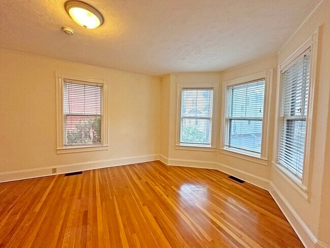 Foto del edificio - 11 Highland Park Ave
