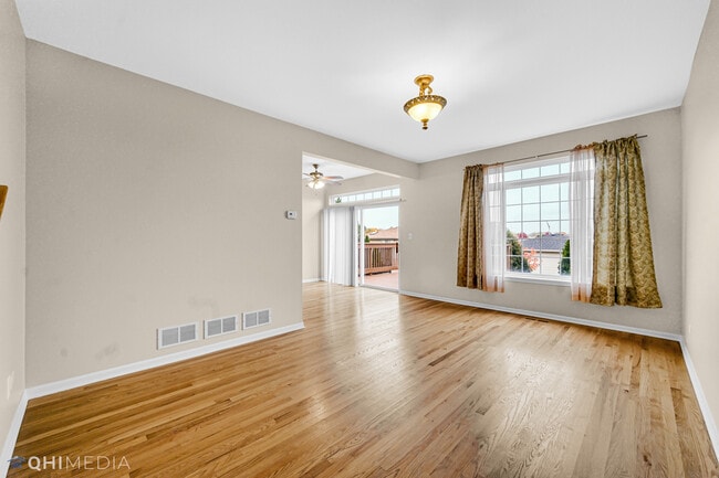 Building Photo - 7248 Bradford Ct