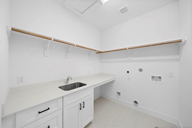 Building Photo - Brand new house in the Museum District wit...