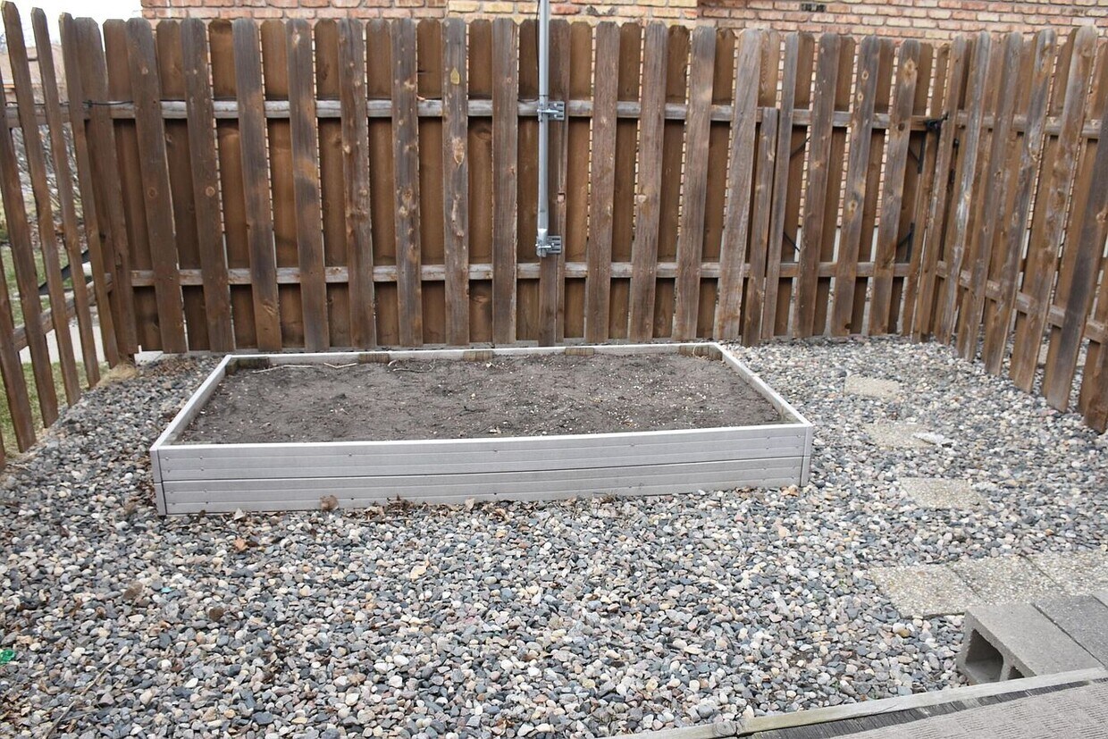 606 19th Ave SE Unit 1, Minot, ND 58701 Condo for Rent in Minot, ND