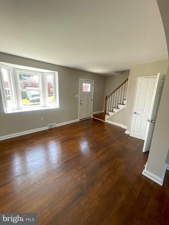 Foto del edificio - 1408 Cedarcroft Rd