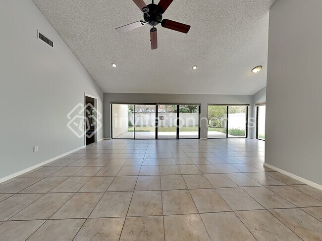 Building Photo - 2880 Eagle Ln