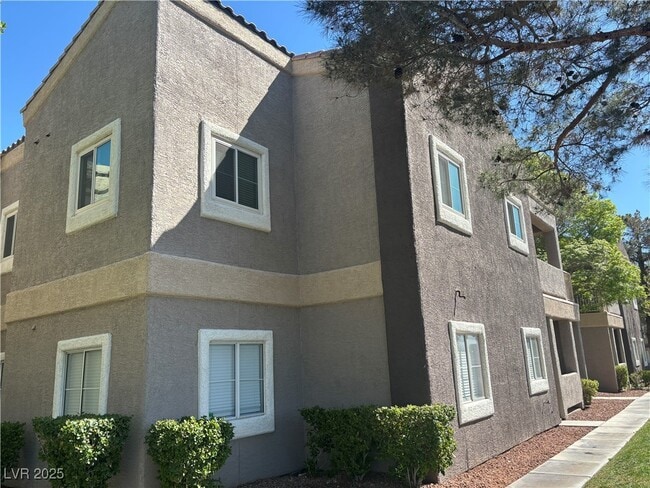 Building Photo - 5250 S Rainbow Blvd